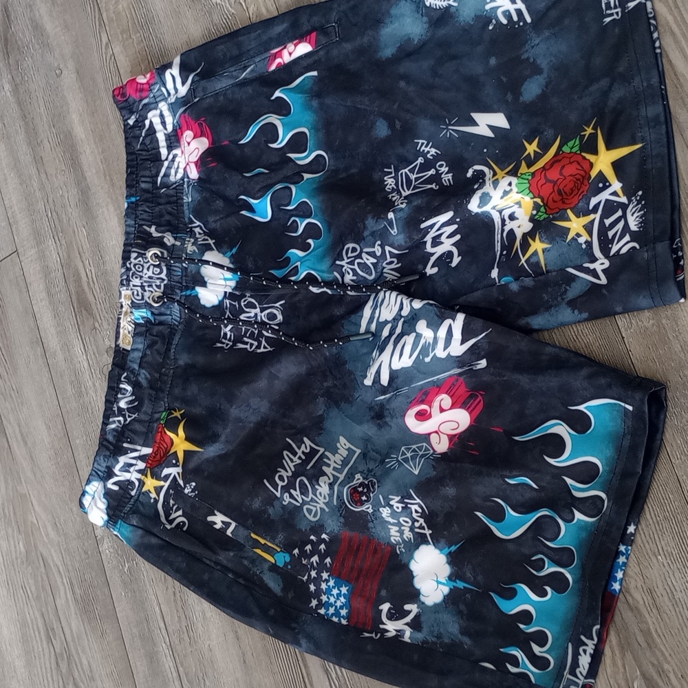 Comfort Graphite Shorts